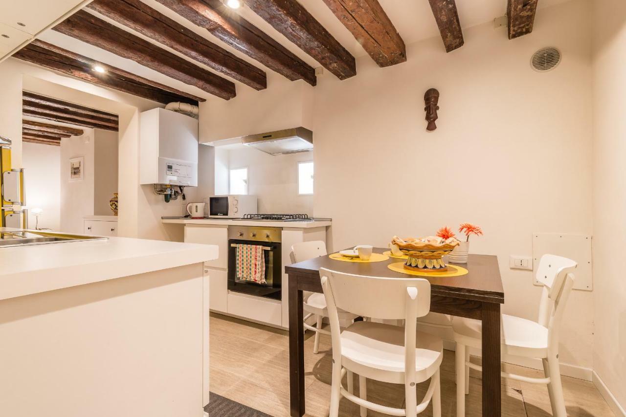 Ramo Delle Moschette Appartement
